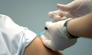 SNMF şi ARPIM atrag atenţia asupra siguranţei şi eficienţei vaccinurilor, în contexul Săptămânii Mondiale a Imunizării